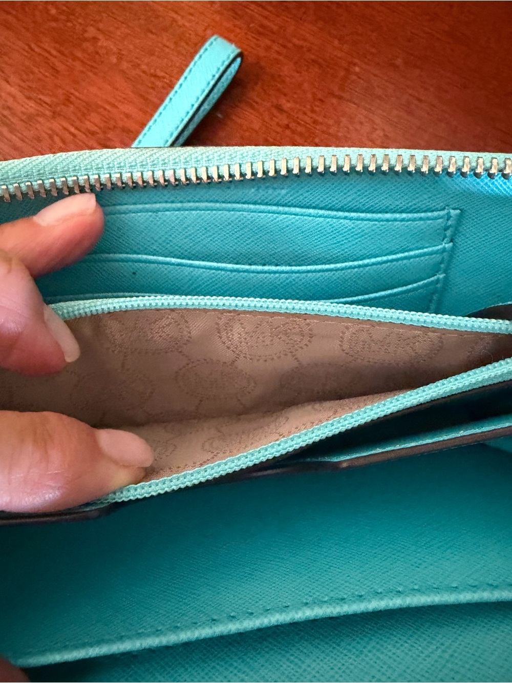 Michael Kors Turquoise Zip Around Wallet Wristlet - Picture 3 of 6
